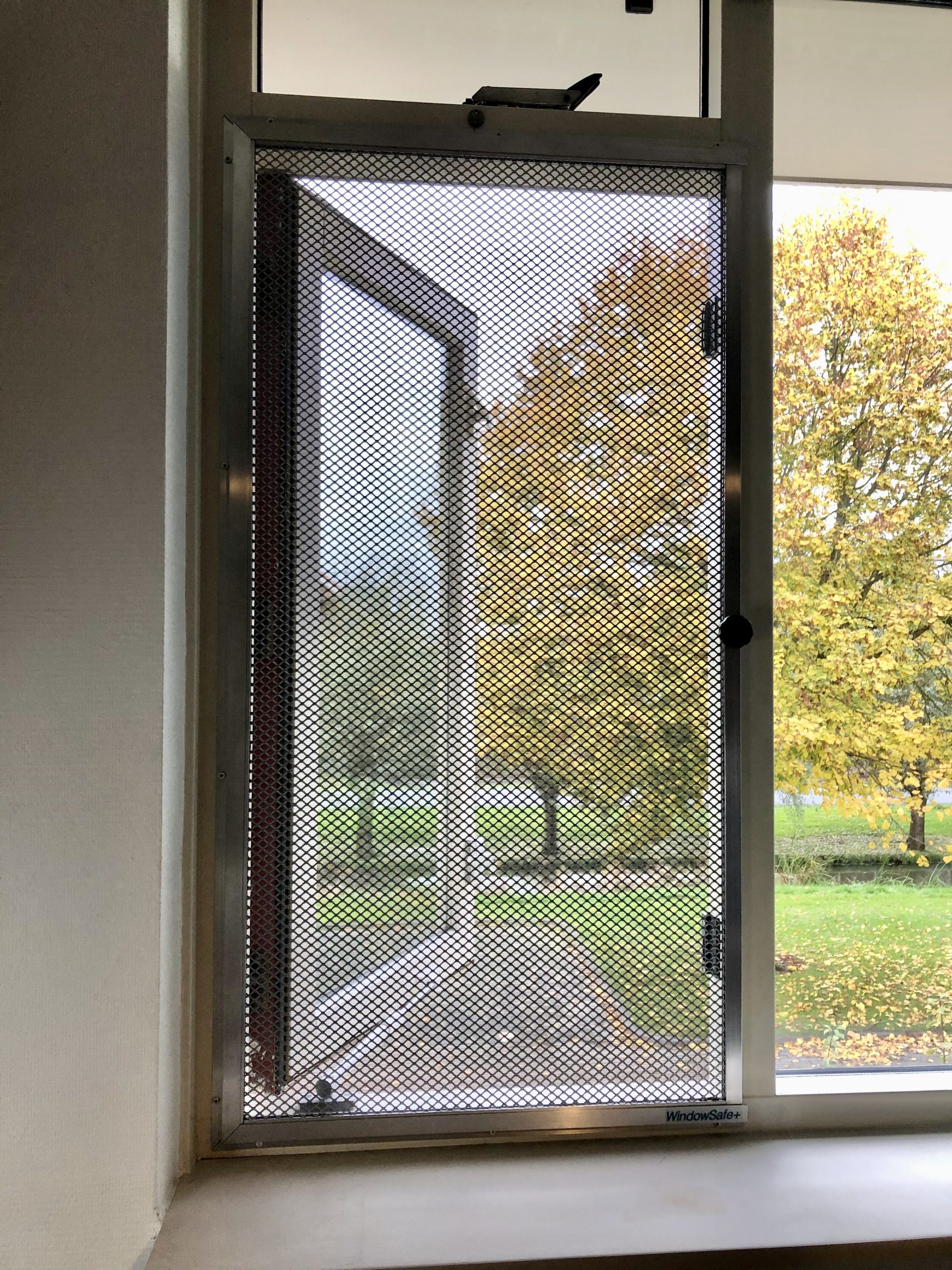 heden hoffelijkheid interview WindowSafe+ | Het best beschermd tegen hooikoorts en insluipers terwijl je  je huis van frisse lucht voorziet.